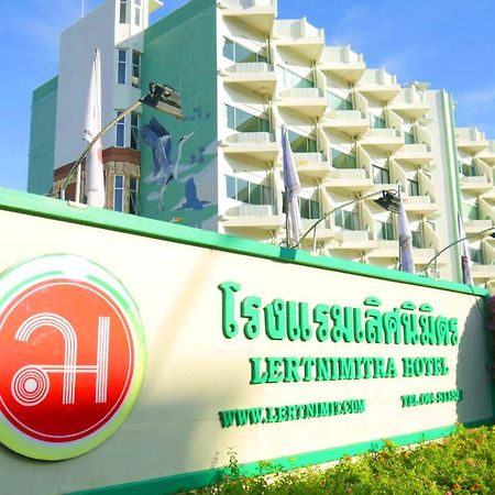Lertnimit Hotel Чайяфум Екстериор снимка