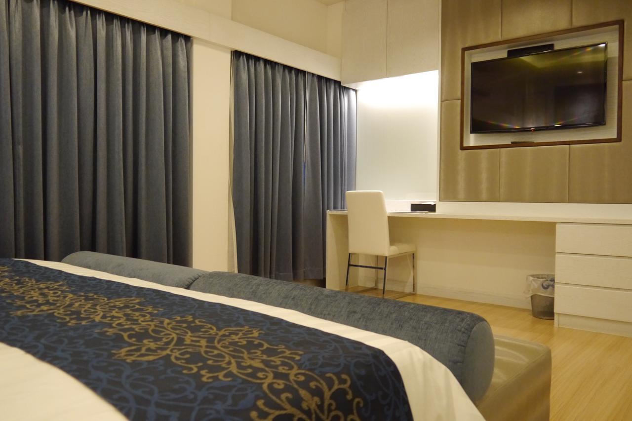 Lertnimit Hotel Чайяфум Екстериор снимка