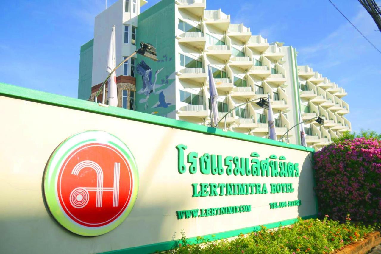 Lertnimit Hotel Чайяфум Екстериор снимка